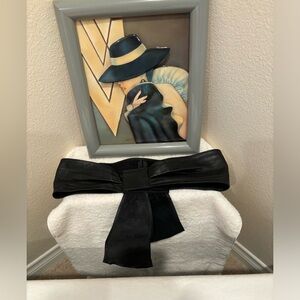 Black cute detailed belt